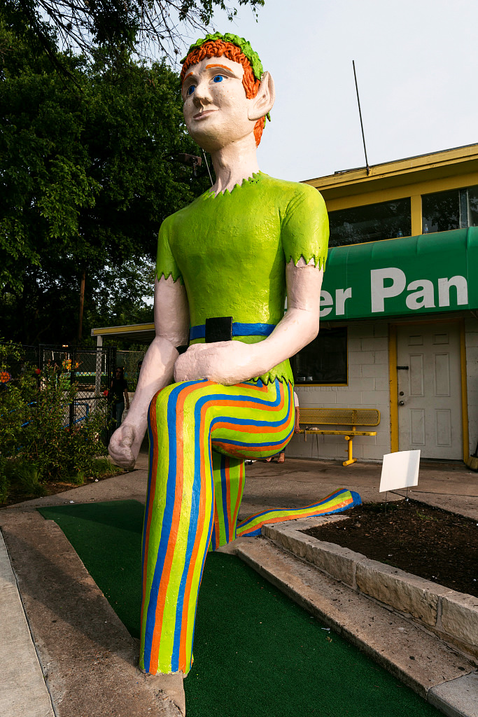 peter-pan-mini-golf-austin